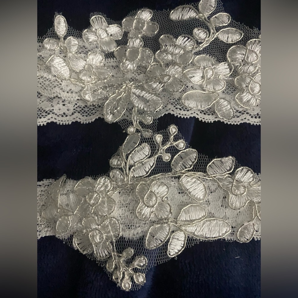Wedding White Laced Floral Garter